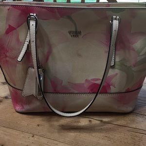 Guess shoulder Bag